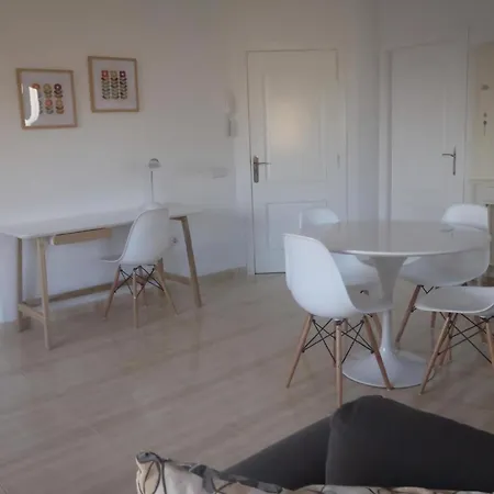 Gesamte In Mit Terrasse Apartament